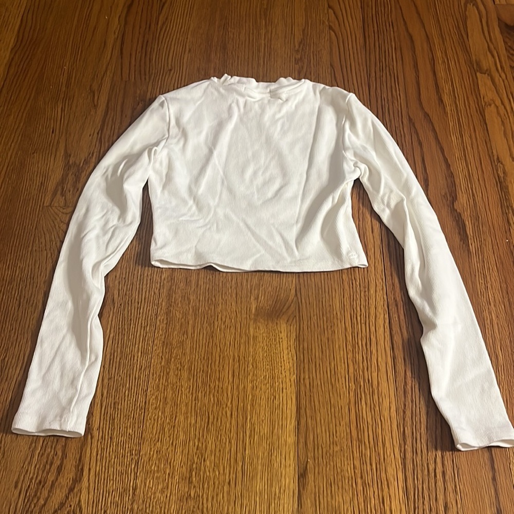 Trendy Queen Woman’s White Long Sleeve Size S - Picture 4 of 5